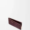 Tarjetero monedero en piel de becerro lisa y granulada Dark Burgundy Tarjetero monedero en piel de becerro lisa y granulada Dark Burgundy