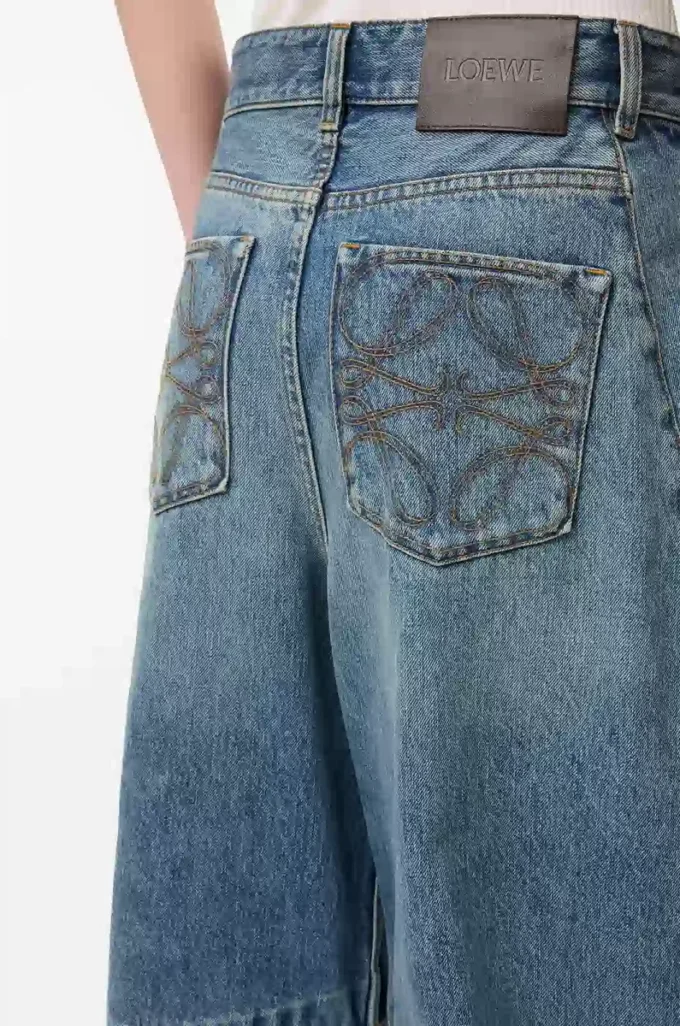 Vaqueros acampanados de denim Denim lavado Vaqueros acampanados de denim Denim lavado