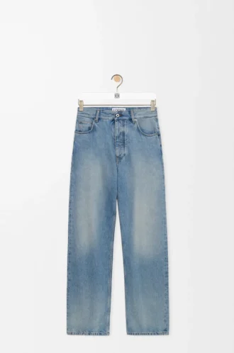 Vaqueros en denim azul vintage