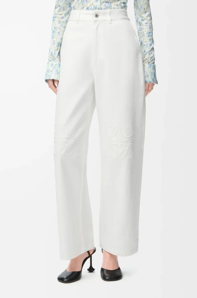 Vaqueros holgados Anagram en denim blanco Vaqueros holgados Anagram en denim blanco