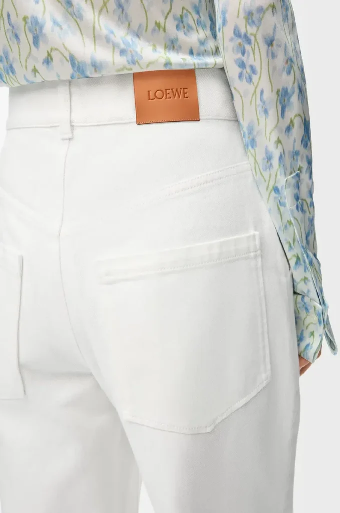 Vaqueros holgados Anagram en denim blanco Vaqueros holgados Anagram en denim blanco