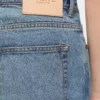Vaqueros rectos en denim azul vintage Vaqueros rectos en denim azul vintage