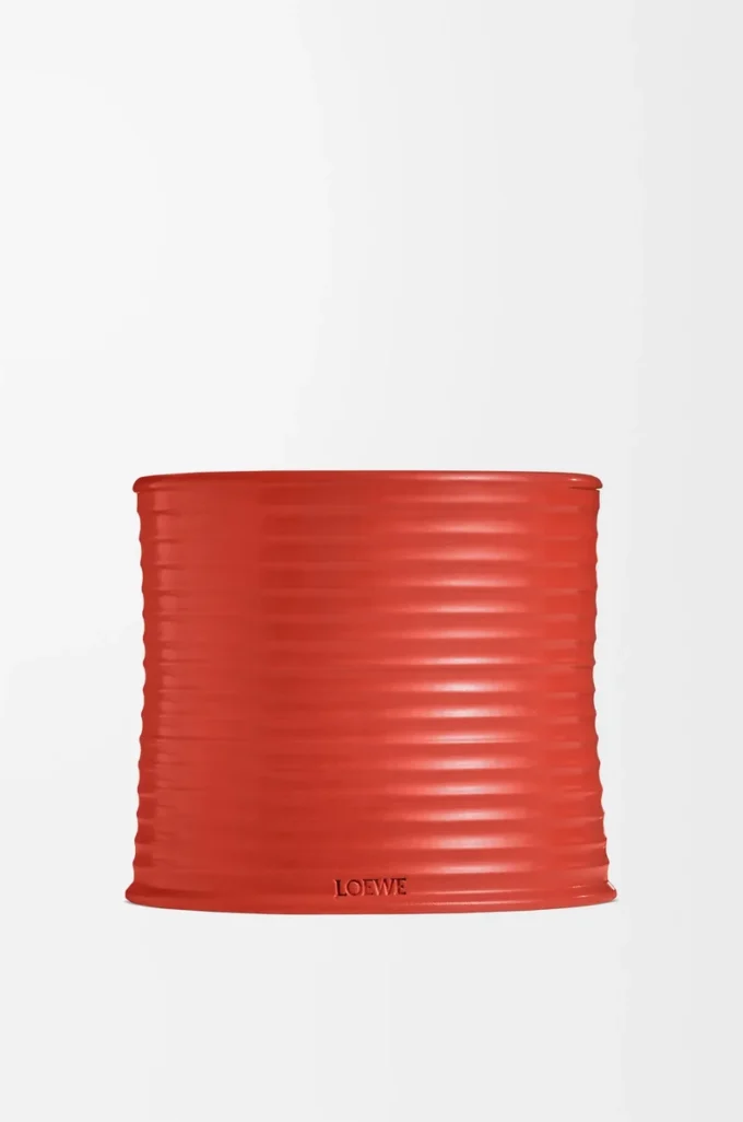 Vela mediana de hojas de tomate, color rojo