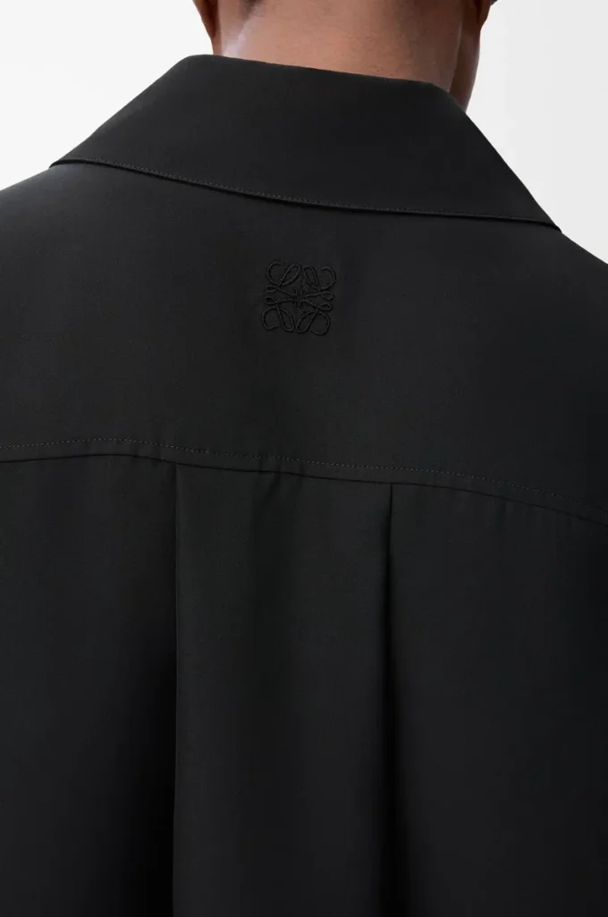 Vestido camisero de seda negro
