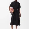 Vestido con cinturón de viscosa elástica negro Vestido con cinturón de viscosa elástica negro