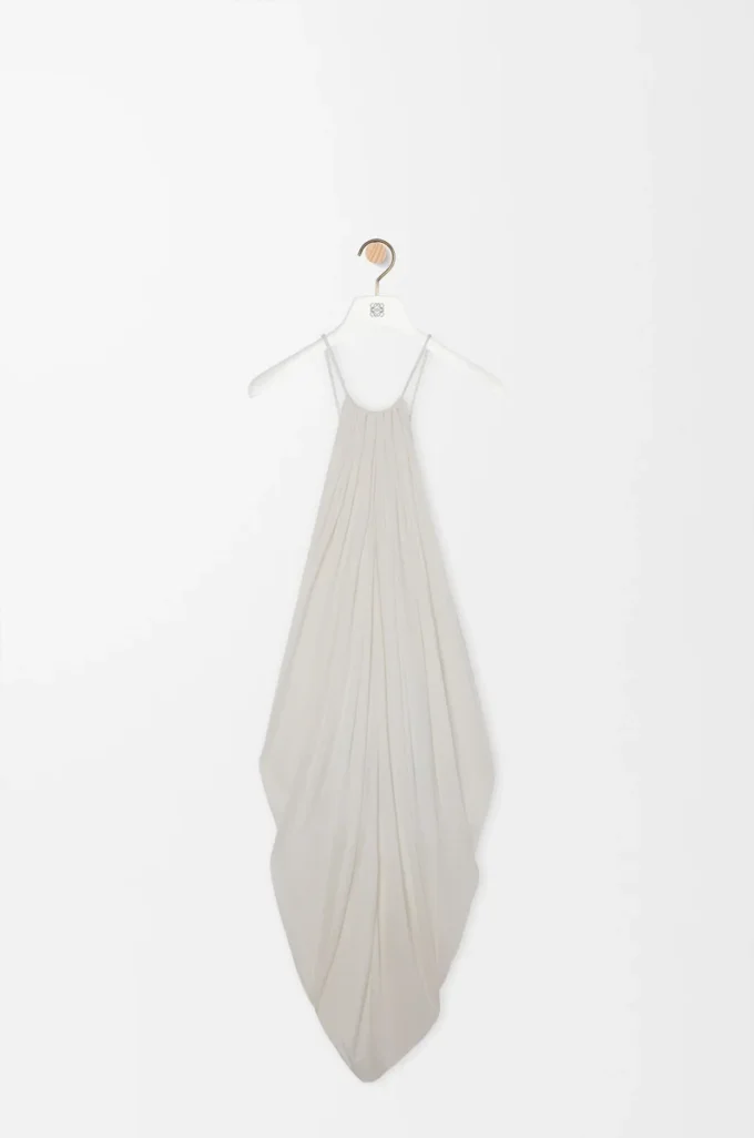 Vestido drapeado de seda blanco Vestido drapeado de seda blanco