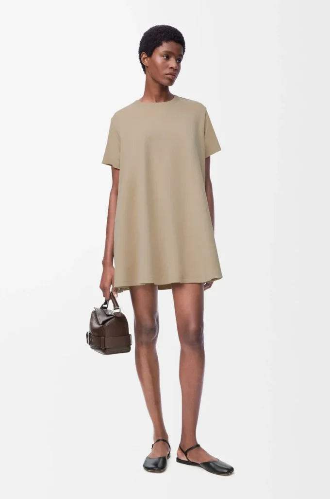Vestido trapecio de mezcla de algodón Beige Vestido trapecio de mezcla de algodón Beige