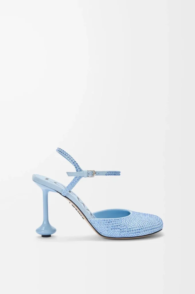 Zapatos de salón con correa al tobillo Toy en ante azul bebé adornado con pedrería Zapatos de salón con correa al tobillo Toy en ante azul bebé adornado con pedrería