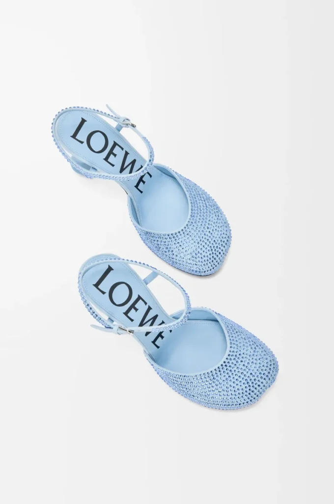 Zapatos de salón con correa al tobillo Toy en ante azul bebé adornado con pedrería Zapatos de salón con correa al tobillo Toy en ante azul bebé adornado con pedrería